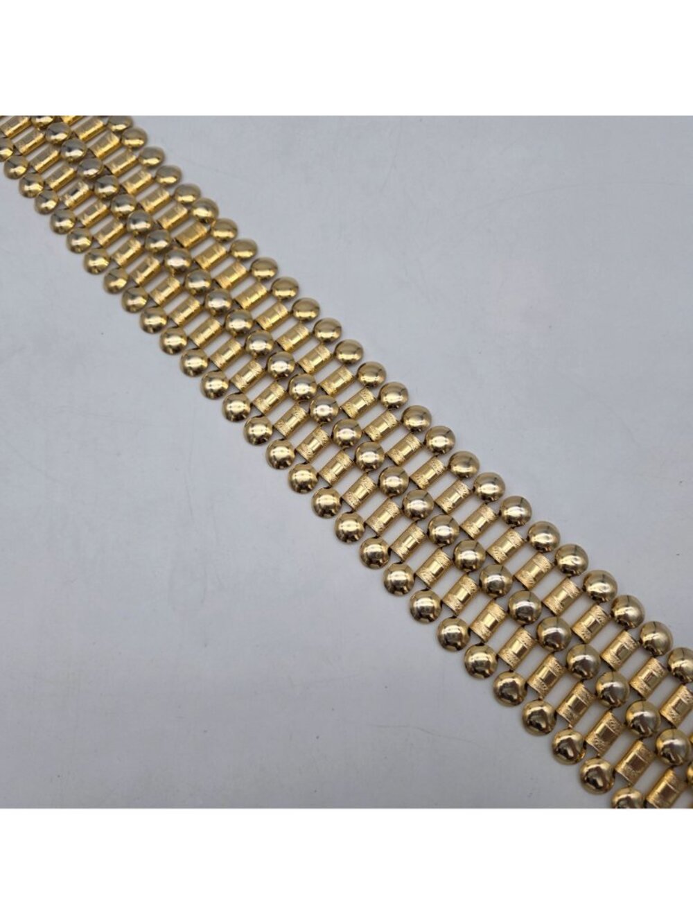 Vintage Gold-Tone & Silver-Tone Metal Belt With Round Buckle 32" Long 3" Wide - Picture 6 of 9